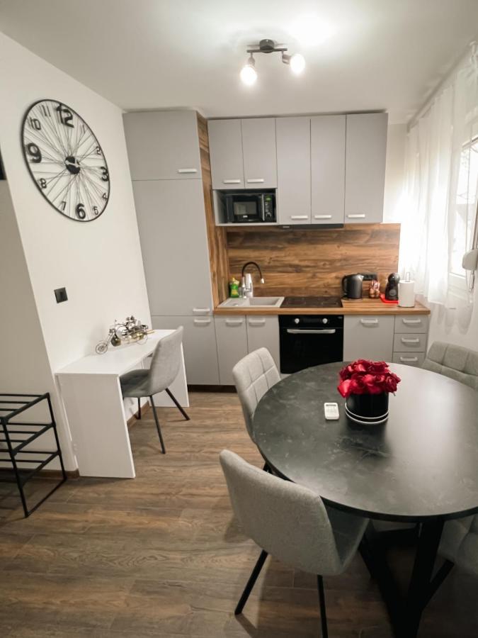 Vinkovci 1 Lägenhet Exteriör bild